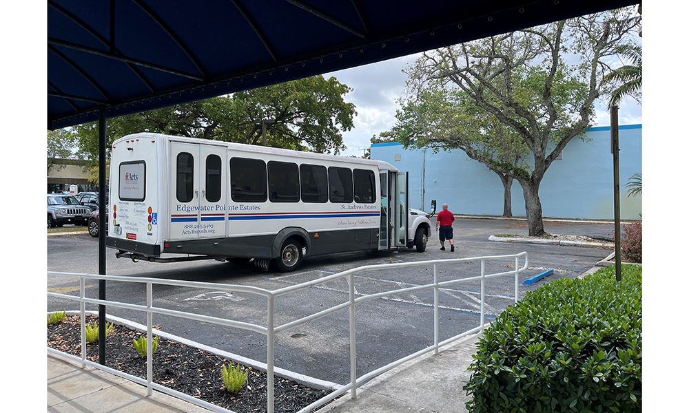 Edgwater Pointe Estate Bus at WMODA